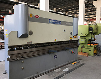 生產(chǎn)車(chē)間